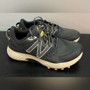 New Balance Men's 410 v7 Trail Running Black and Yellow Athletic Shoes Size 8